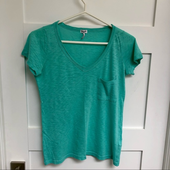 💠 Splendid V Neck Pocket Tee - Picture 1 of 5